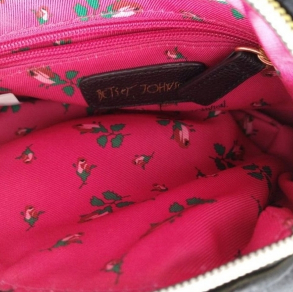 Betsey Johnson Crossbody Satchel Shoulder Purse Bag Strap detaches H7"xW8" - Picture 5 of 10